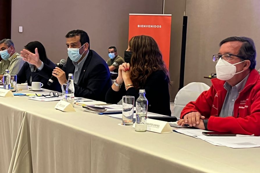 Ministro Rodrigo Delgado anuncia refuerzo en la frontera y plan de intervención en barrios críticos