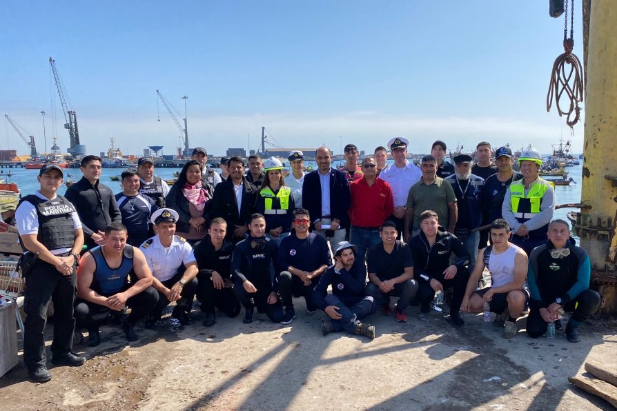 Diez toneladas de basura fueron retiradas en caleta pesquera de Arica