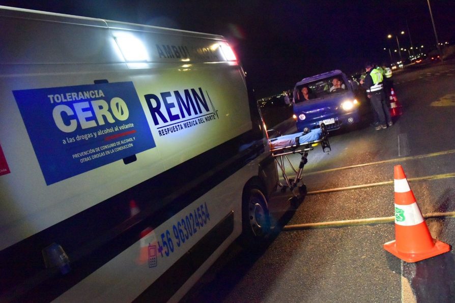 Ministerio de Transporte y SENDA impulsan campaña para prevenir riesgos y siniestros de tránsito en fiestas de fin de año